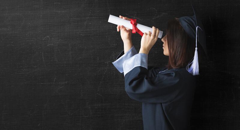 نظام آموزشی و مشکلات اقتصادی